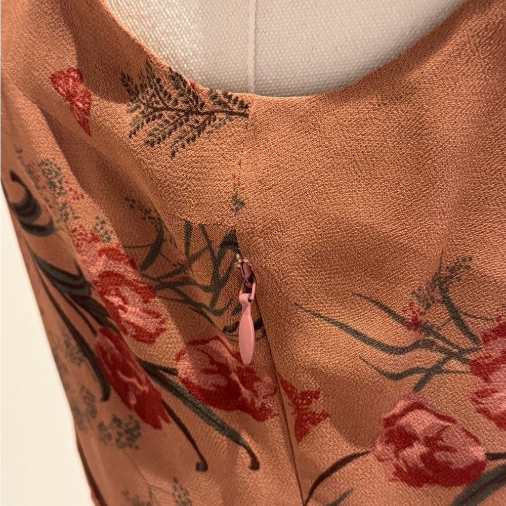 Reformation Dalie Dress Size 4 - Picture 9 of 9